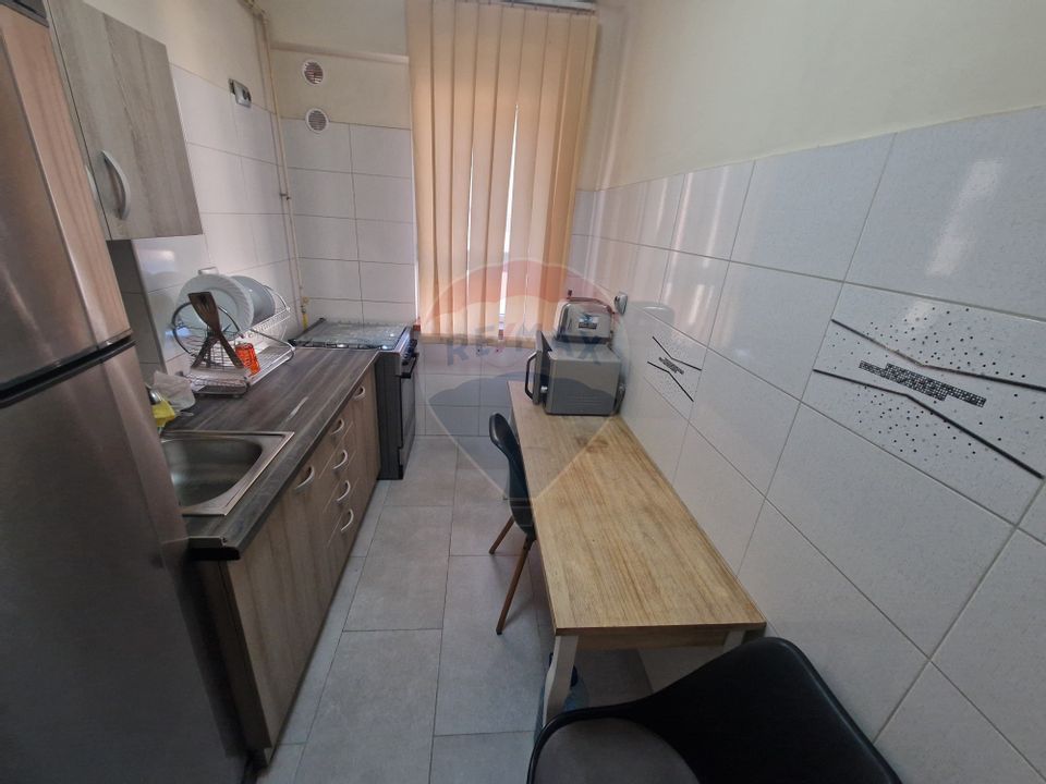 Apartament de inchiriat, 2 camere,  zona Centrala