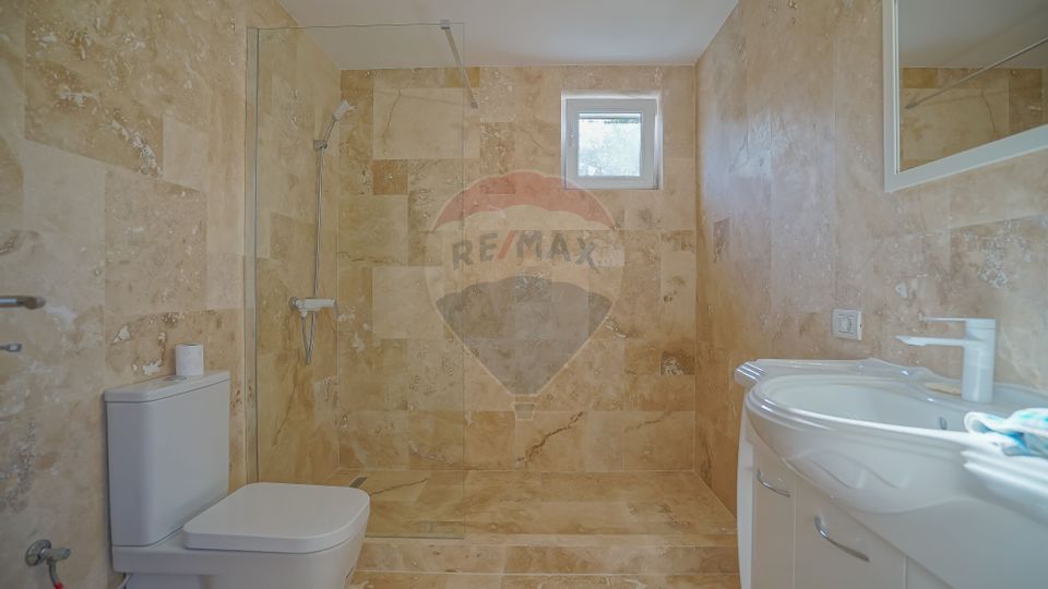 4 room House / Villa for sale, Cernatu area