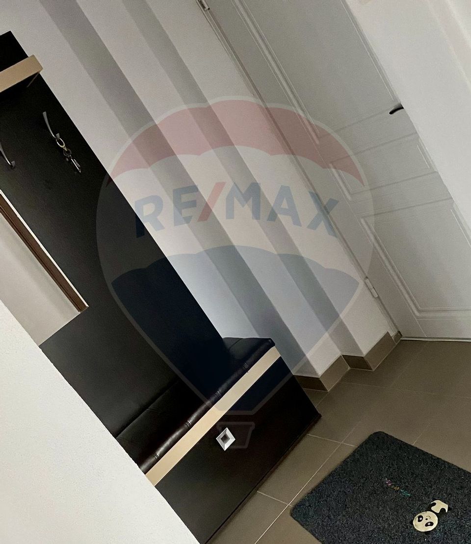 Apartament cu 3 camere de vânzare