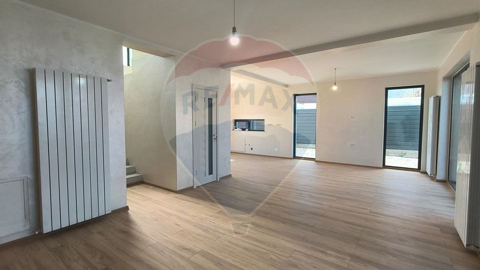 4 room House / Villa for sale, Port area