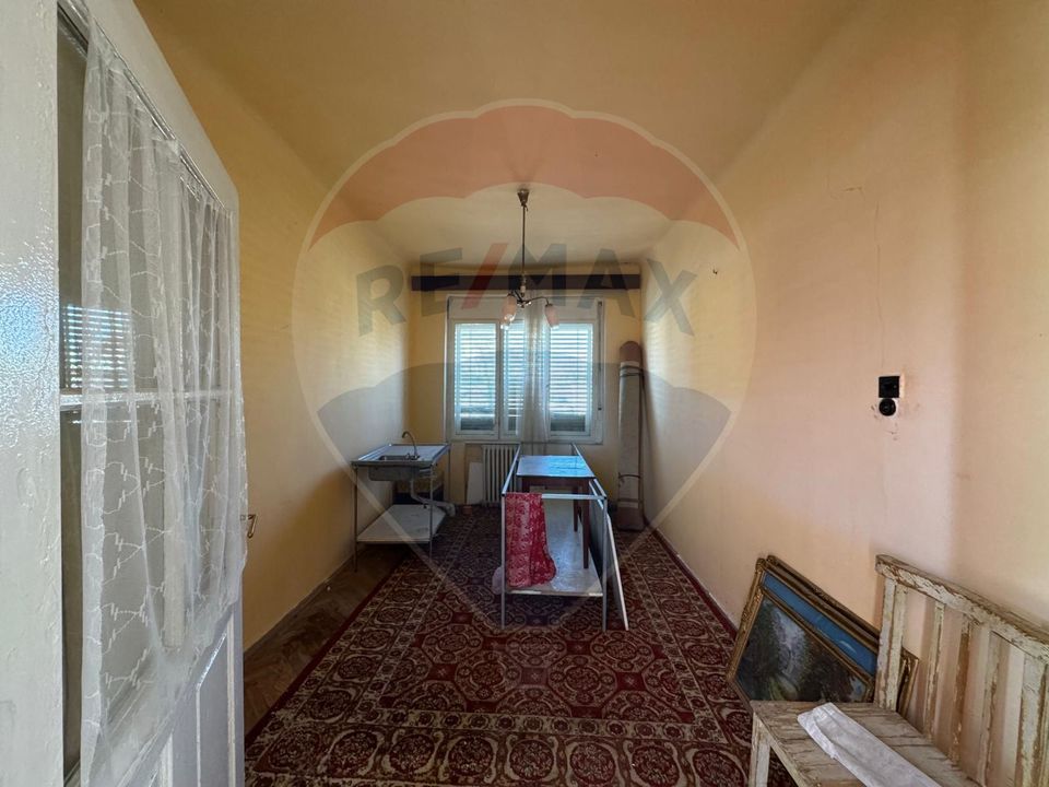 2 room House / Villa for sale, Parneava area