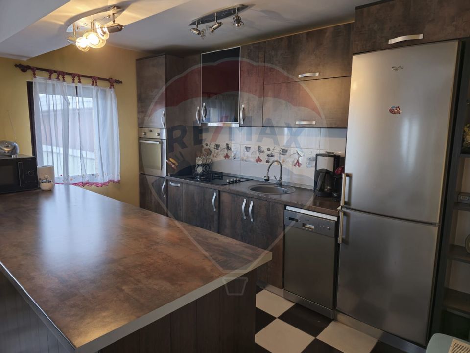 12 room House / Villa for sale, Central area