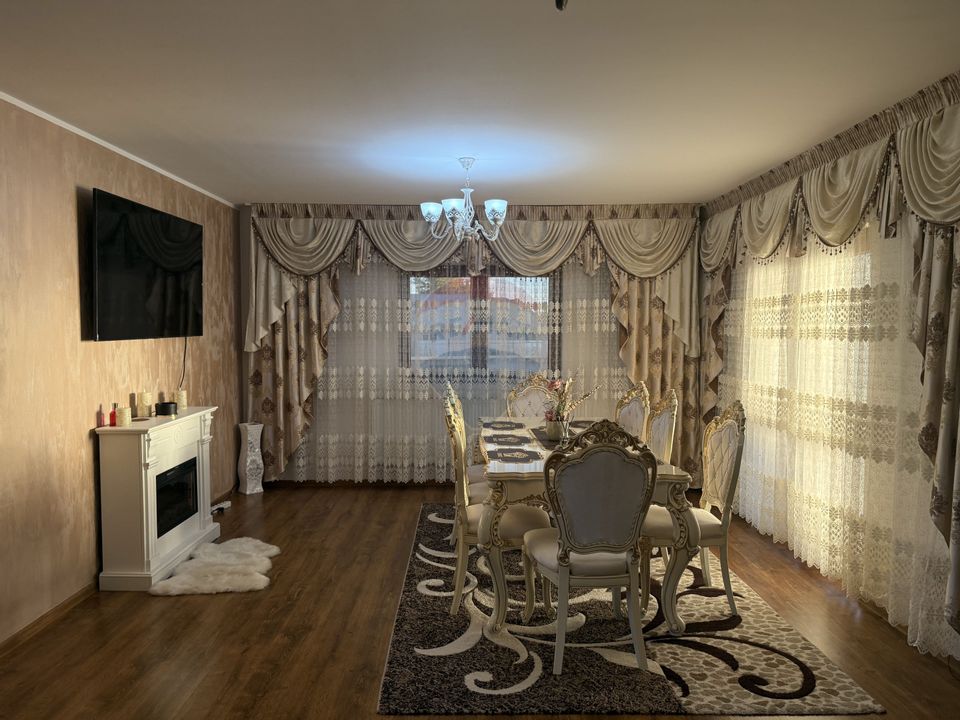 5 room House / Villa for sale