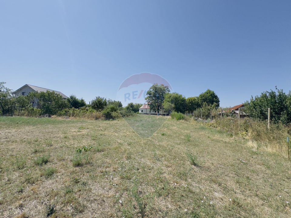 Teren 2,841mp Apateu / Strada Principala langa Biserica Ortodoxa