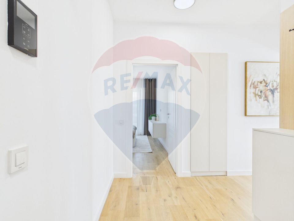 Apartament utilat complet, prima inchirere, cu terasa de 25 mp