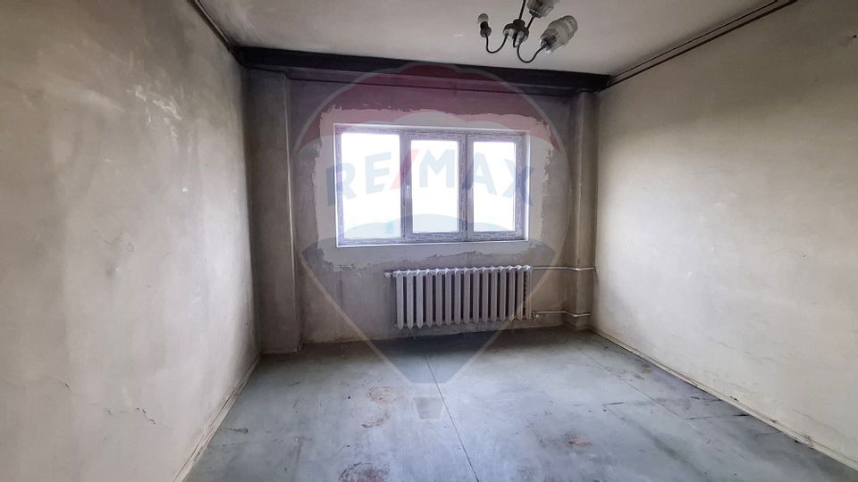 2 room detached apartment, block 1980, Gorjului Metro