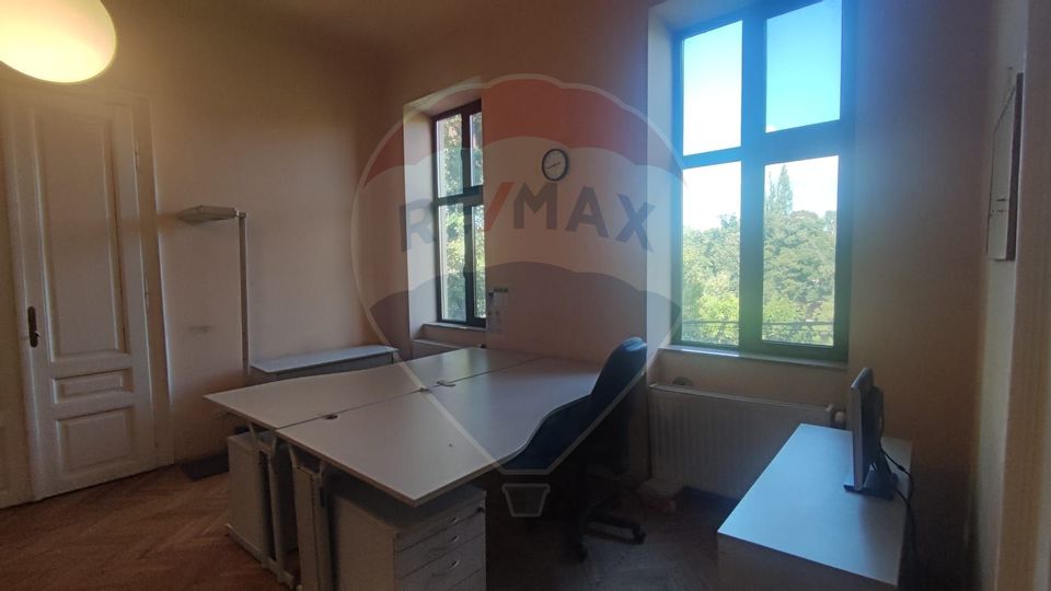 Spațiu birouri flexibil 130 mp de inchiriat zona Podul Intelectualilor