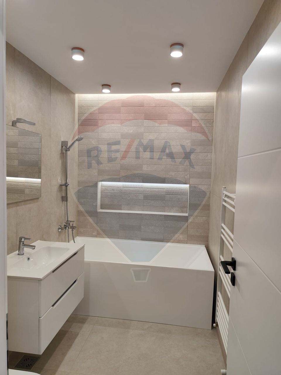 2 room Apartment for rent