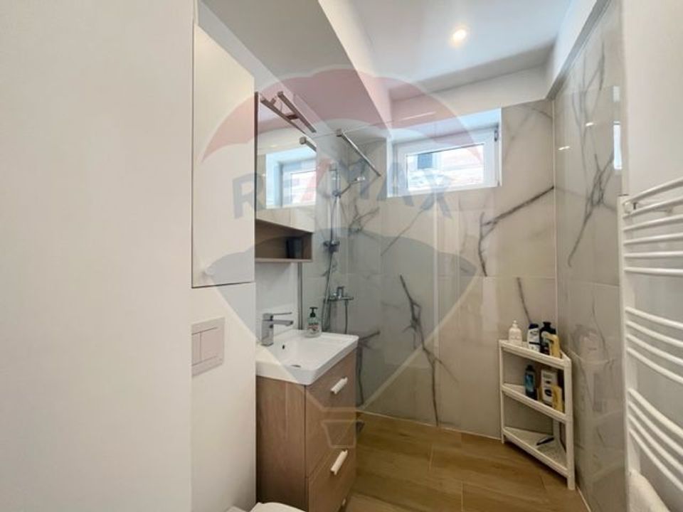 Apartament  de inchiriat 3 camere, str. Timotei Popovici