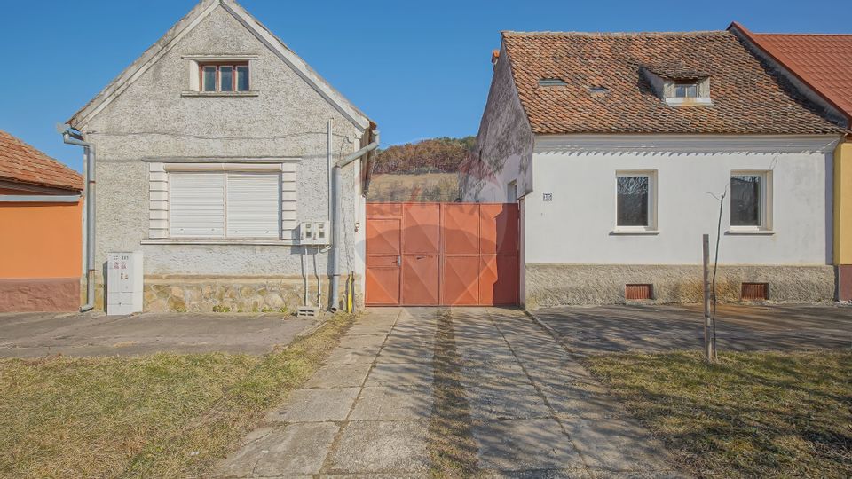 5 room House / Villa for sale