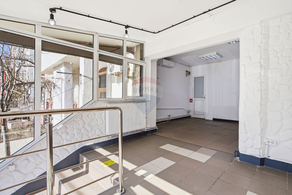 30sq.m Commercial Space for rent, Dacia area