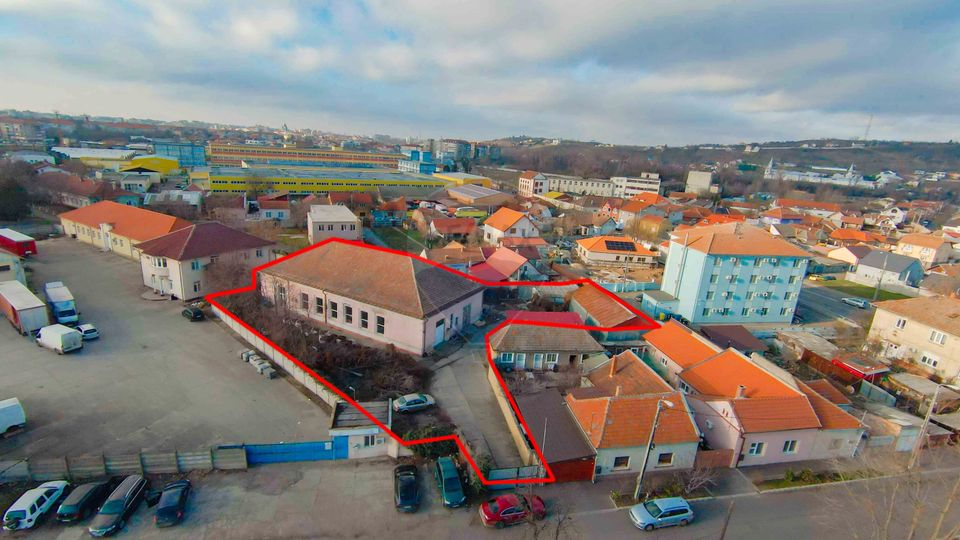 Spațiu industrial - 2040 mp de vânzare în zona Calea Clujului