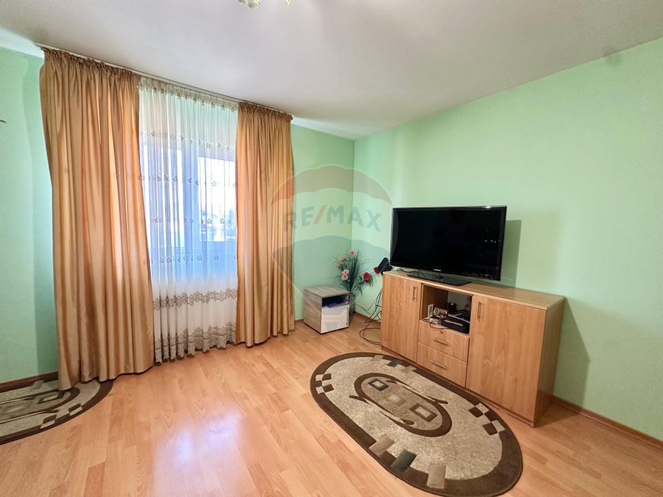 5 room House / Villa for sale