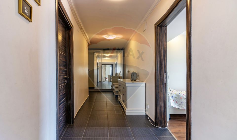 Apartament cu 3 camere de vanzare, langa padure, piscina, loc de joaca