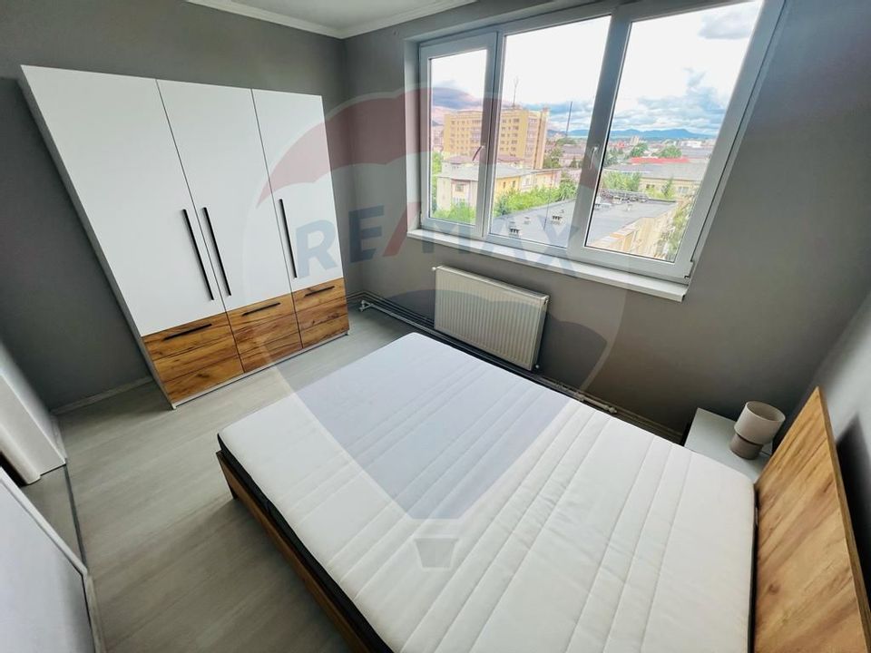 Apartament de închiriat cu priveliște superbă