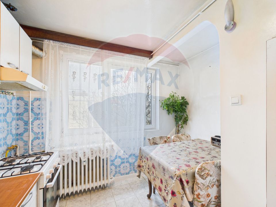 Apartament cu 3 camere de vanzare in zona Dristor / Titan