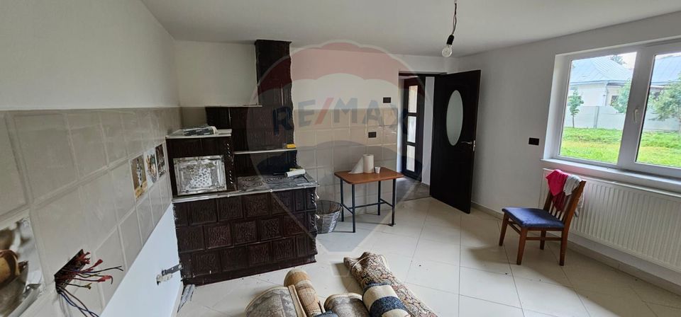 6 room House / Villa for sale, Est area