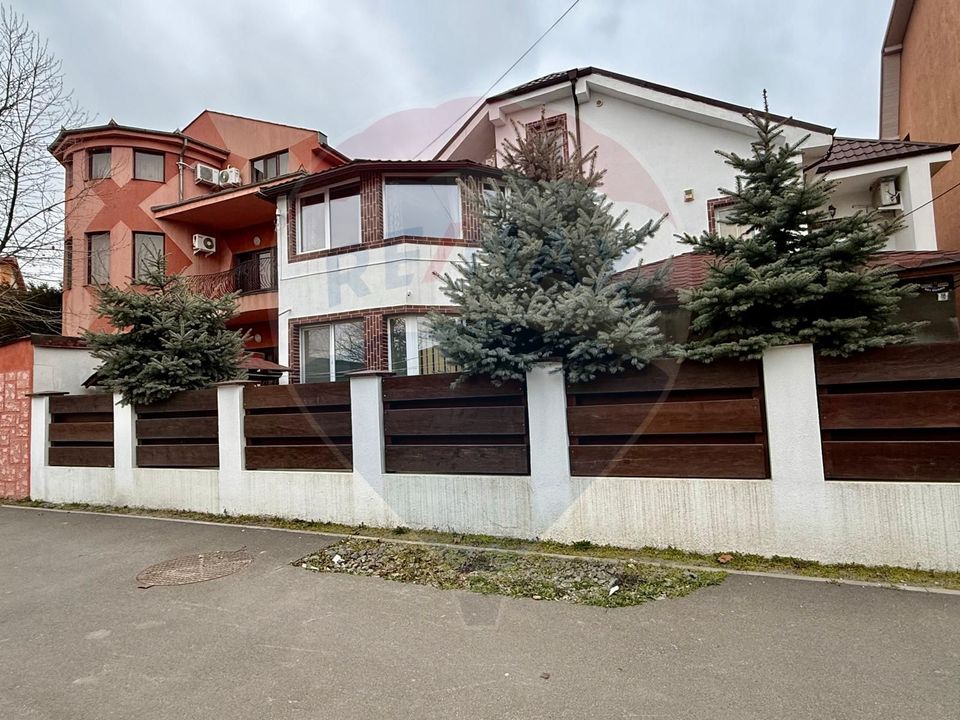 12 room House / Villa for sale