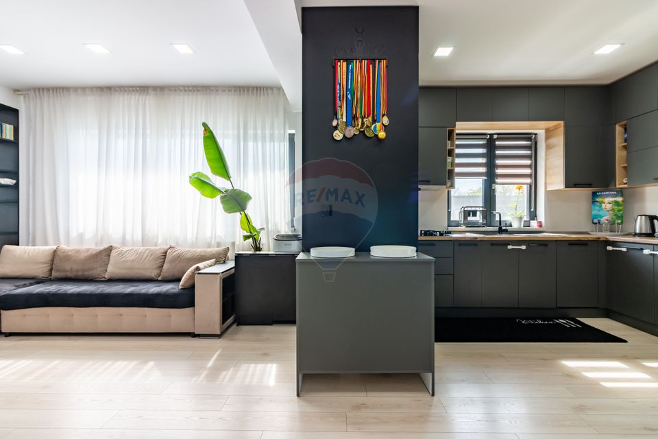 House / Villa For Sale Tunari/Dimieni Single House