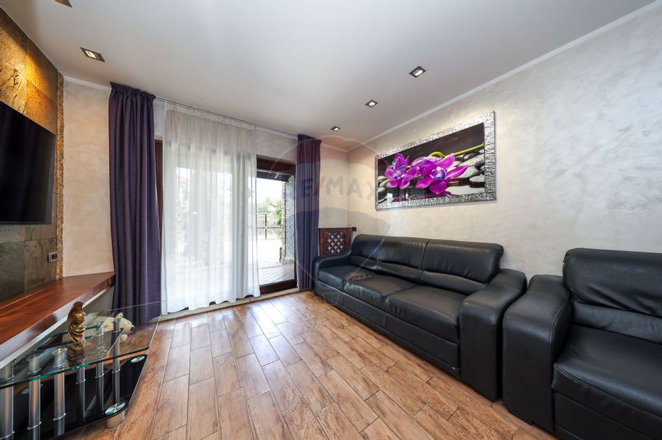 Conac, proprietate unica, in mijlocul naturii, Sacele!