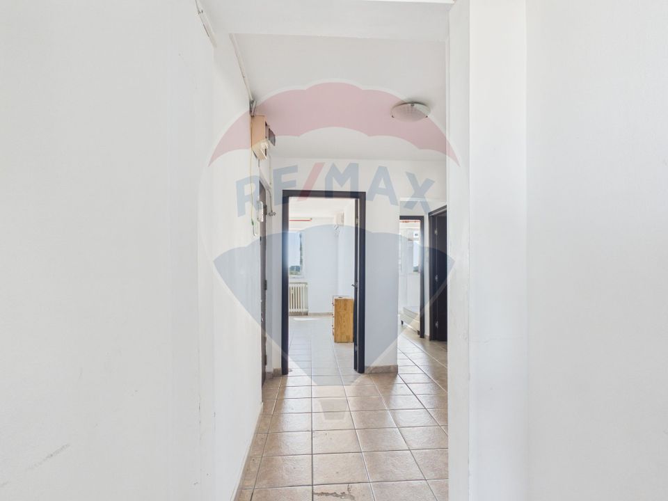 Apartament 4 camere cu vedere superbă la Lacul Tei