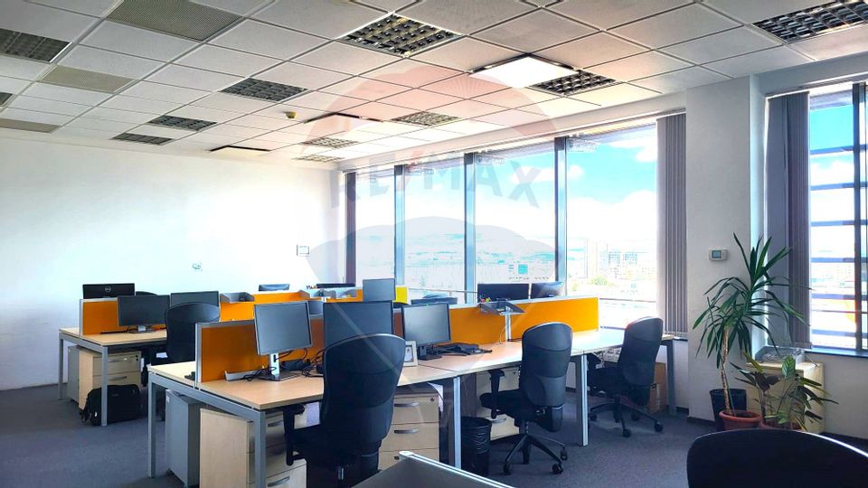 350sq.m Office Space for rent, Central area