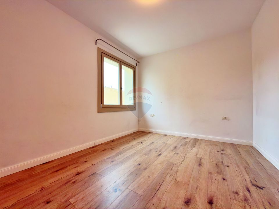 7 room House / Villa for sale, Romanilor area