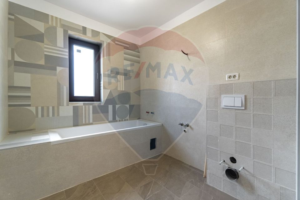 4 room House / Villa for sale