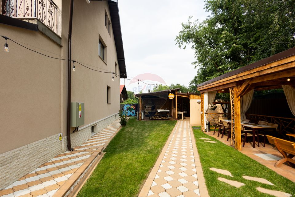 Casa spatioasa de vanzare