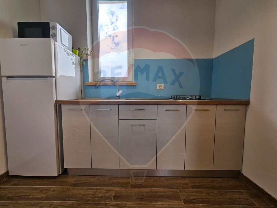 Casă / Vilă cu 4 camere de vânzare Vadu Constanta