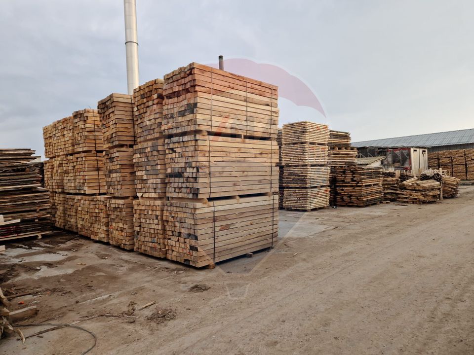 Spațiu industrial de 7,756mp de vânzare