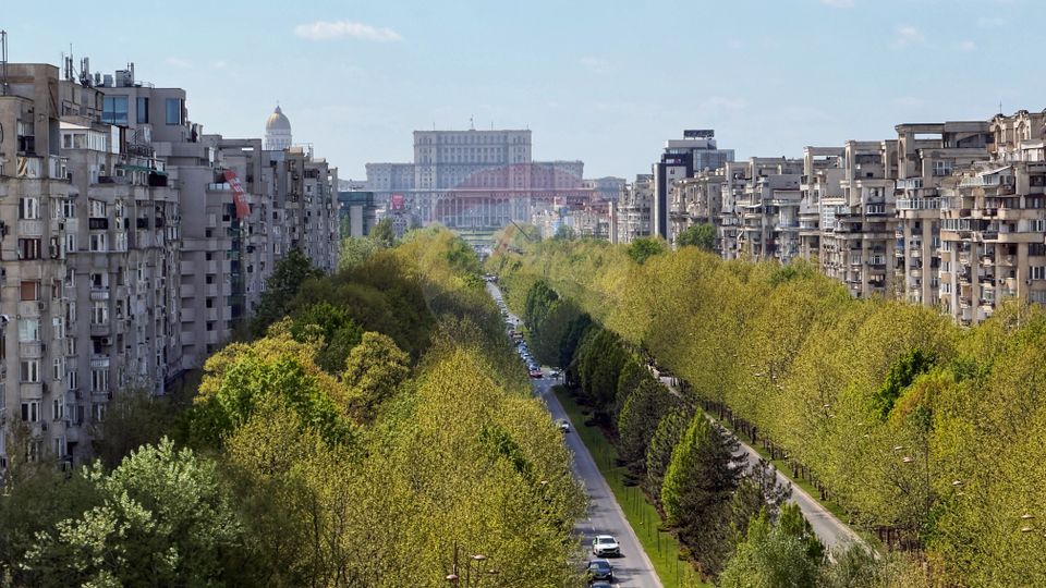 4 Camere Piata Alba Iulia 102 mp vedere Bd. Unirii si Casa Poporului