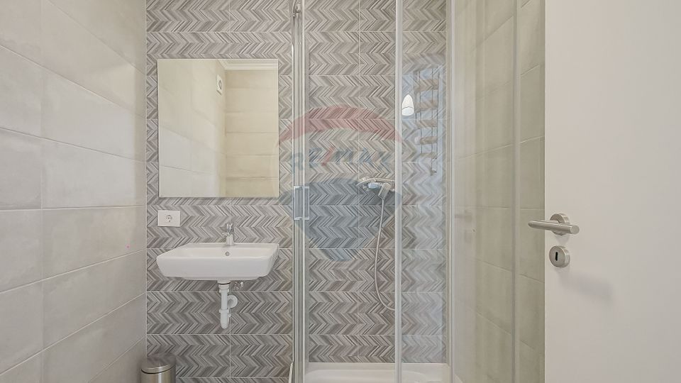 3 room Apartment for rent, Tractorul area