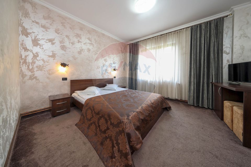 12 room Hotel / Pension for sale