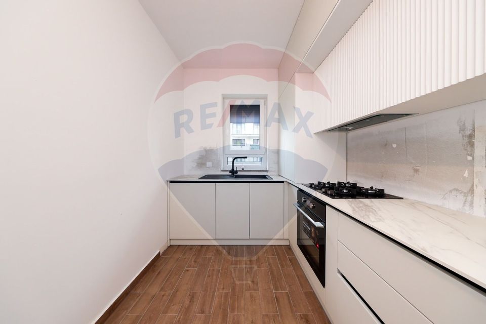 3 room Apartment for sale, Tractorul area