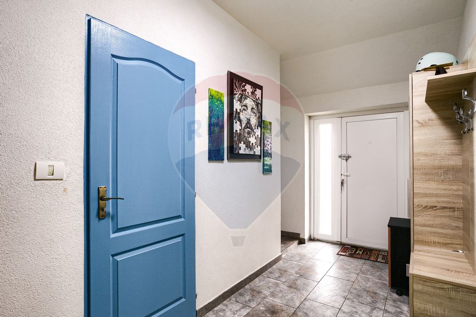 Casă renovată modern cu 3 camere de vânzare Frumușeni Arad