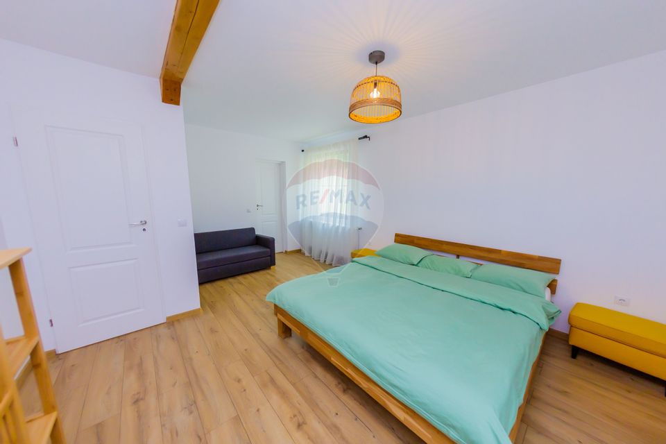 8 room House / Villa for sale