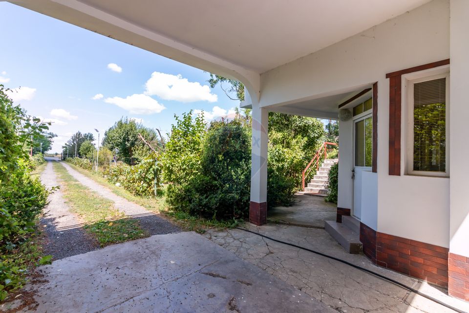 Casa+Laborator+ Teren 12.700 mp + casa de vacanta - Bolintin Vale