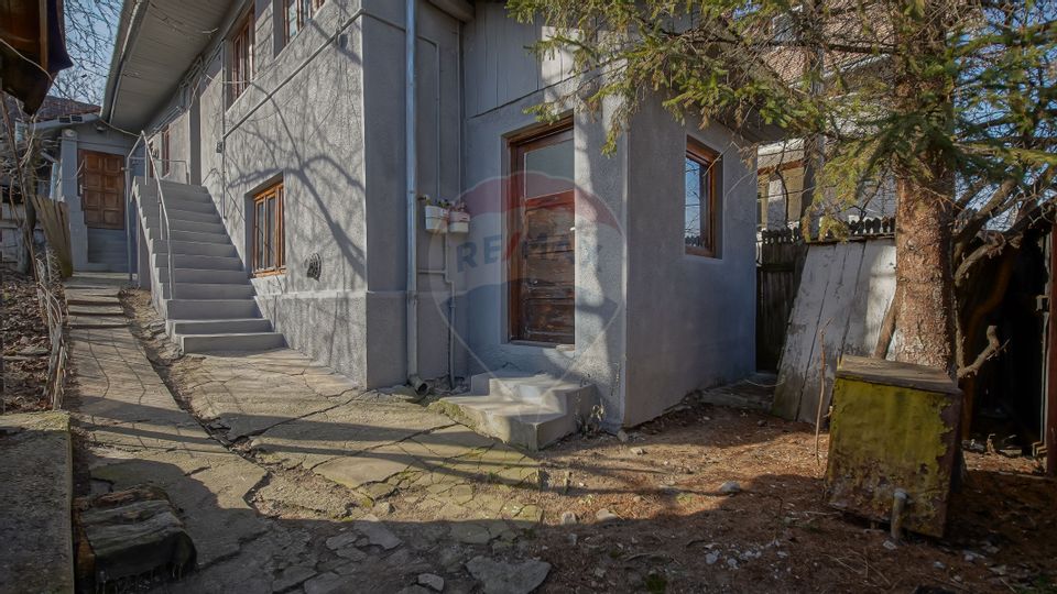Casă cu 5 camere de vânzare Sacele cartier Satulung