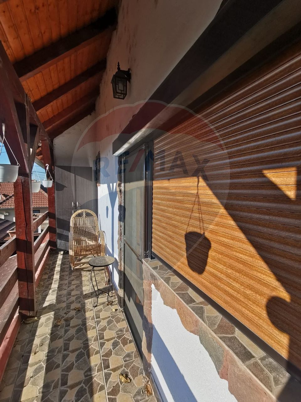 Casă 6 camere si curte, zona Metro Oradea, de vanzare