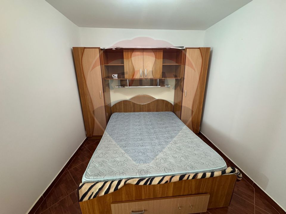 Apartament cu 3 camere de vanzare