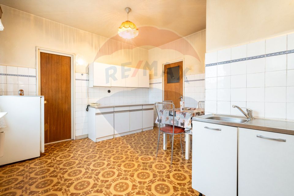3 room Apartment for sale, Brezoianu area