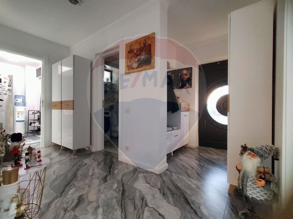 Casă / Vilă cu 5 camere - la 2 minute de Complex Cosmopolis