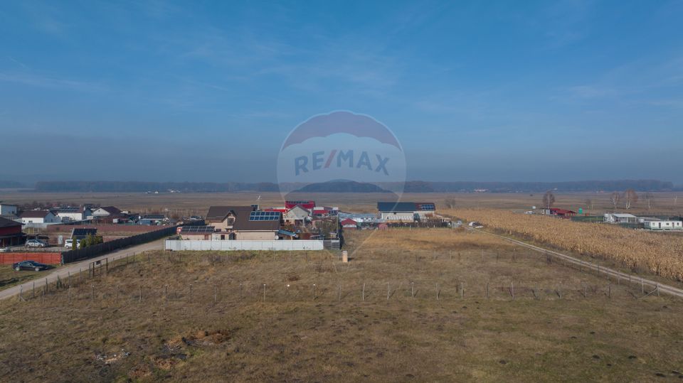 Land 2,000sqm Harman / Strada Mihail kogalniceanu