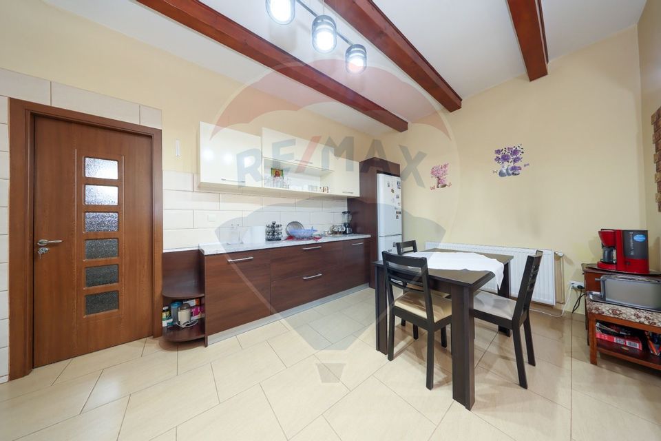 4 room House / Villa for sale