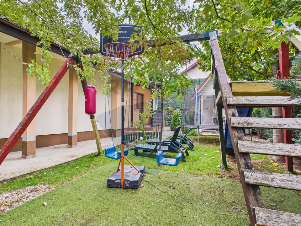 5 room House / Villa for sale