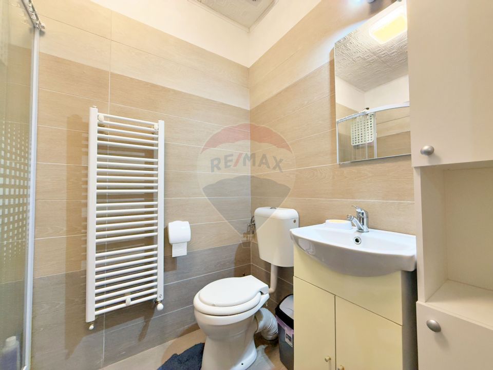 Casă cu 3 camere de vânzare în Cartierul Verde, Arad