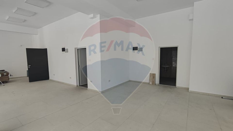 Spațiu comercial ori birouri de închiriat, zona ultracentrală, Oradea