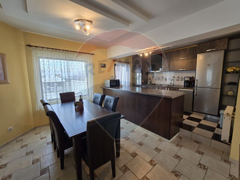 12 room House / Villa for sale, Central area