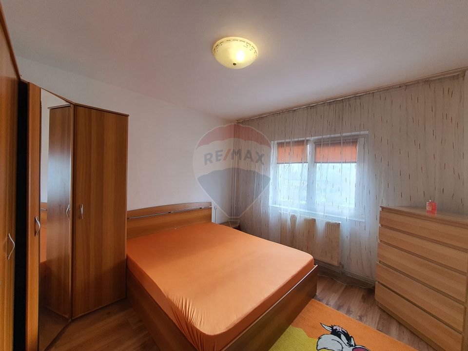 Apartament cu 3 camere de închiriat în zona Nord, etajul 2